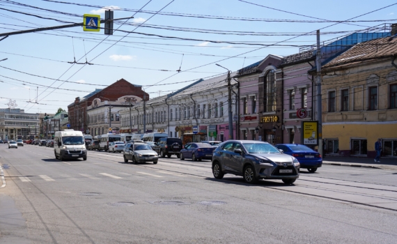 Chery Exeed Lanyue C-DM, флагманский гибридный кроссовер, впервые появится на рынке 27 марта