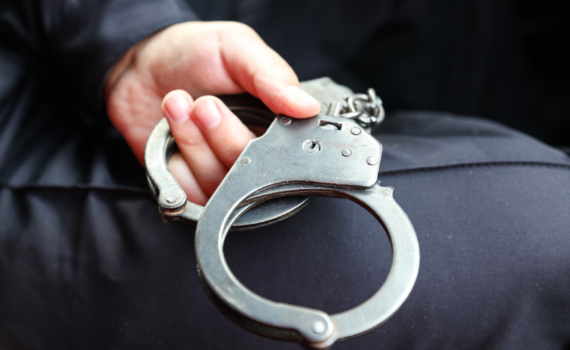 Житель Липецка устроил скандал из-за песни Магомаева Житель Липецка устроил скандал из-за песни Магомаева